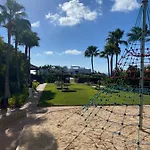 Augusta Views דירה קסרס
